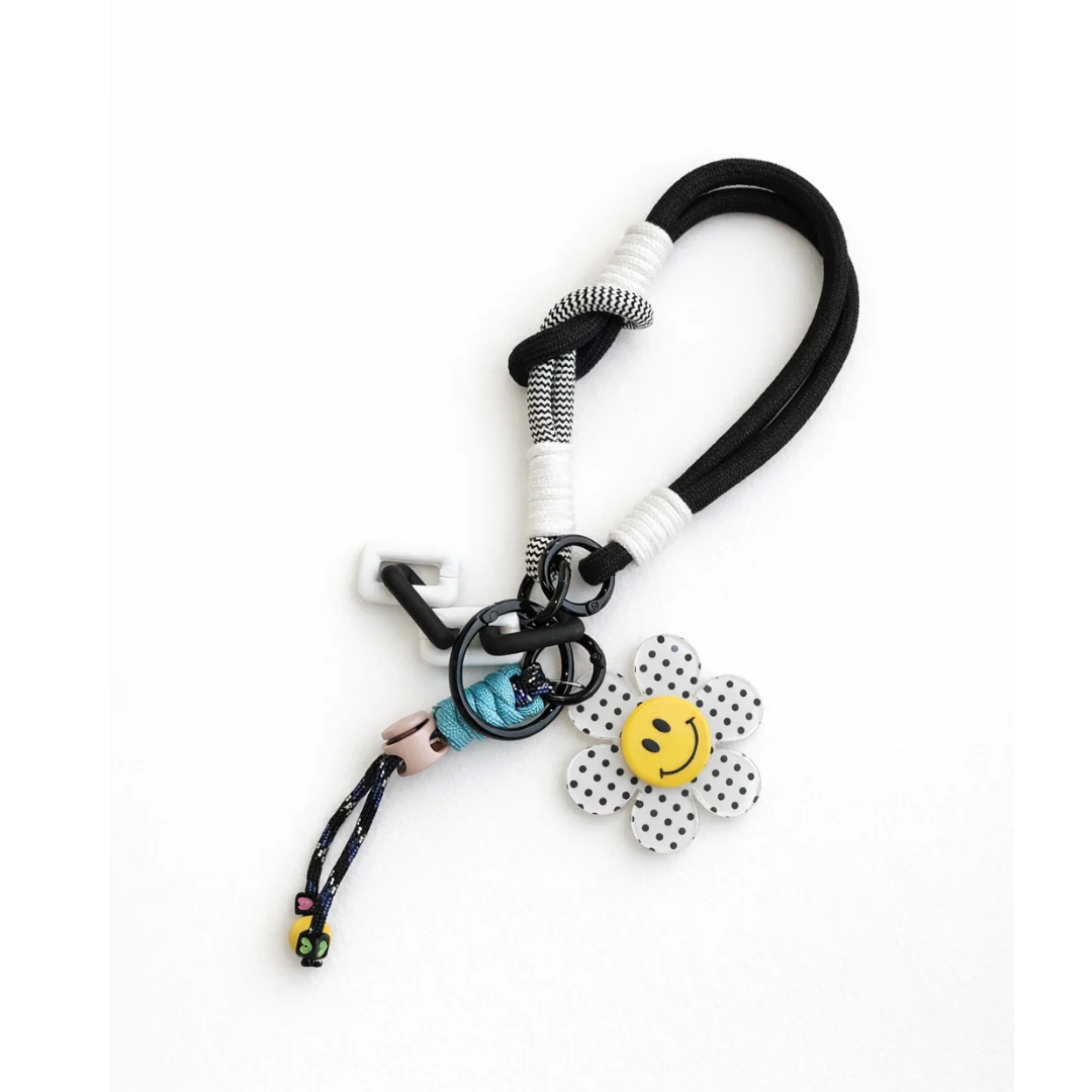 Flower power bag charm / key ring - Image 4