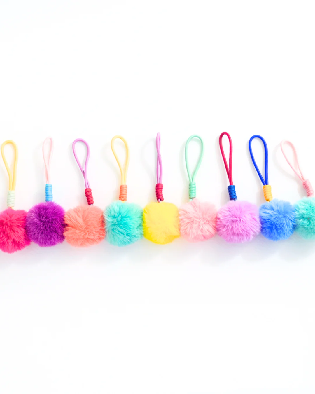 Fluffy Pom Pom Bag Charm Vegan - Image 3
