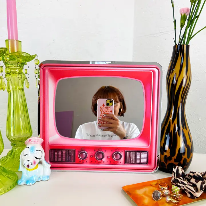 I'm On The Telly Retro Mirror