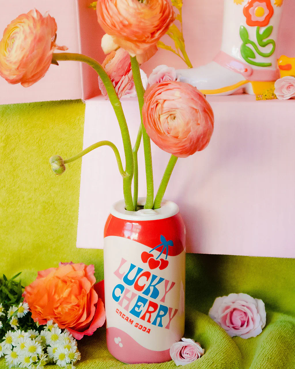 Lucky Cherry Cream Soda Vase - Image 2